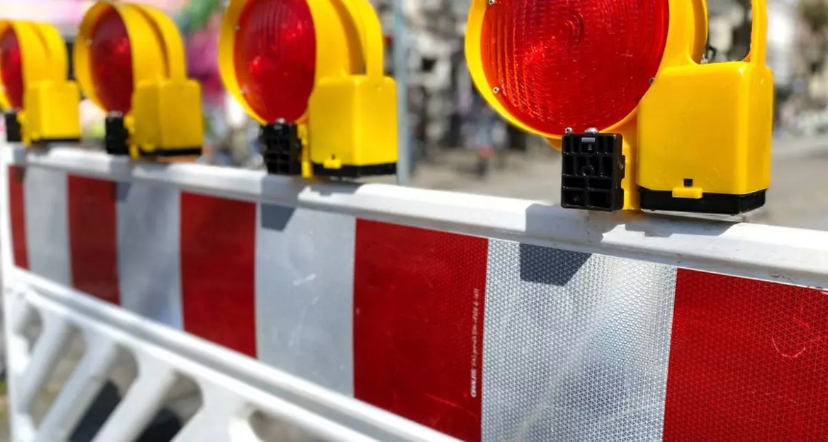 Symbolbild Straßensperrung | flickr | Photo Graf | CC BY-SA 4.0 Int. Symbolbild Straßensperrung | flickr | Photo Graf | CC BY-SA 4.0 Int.